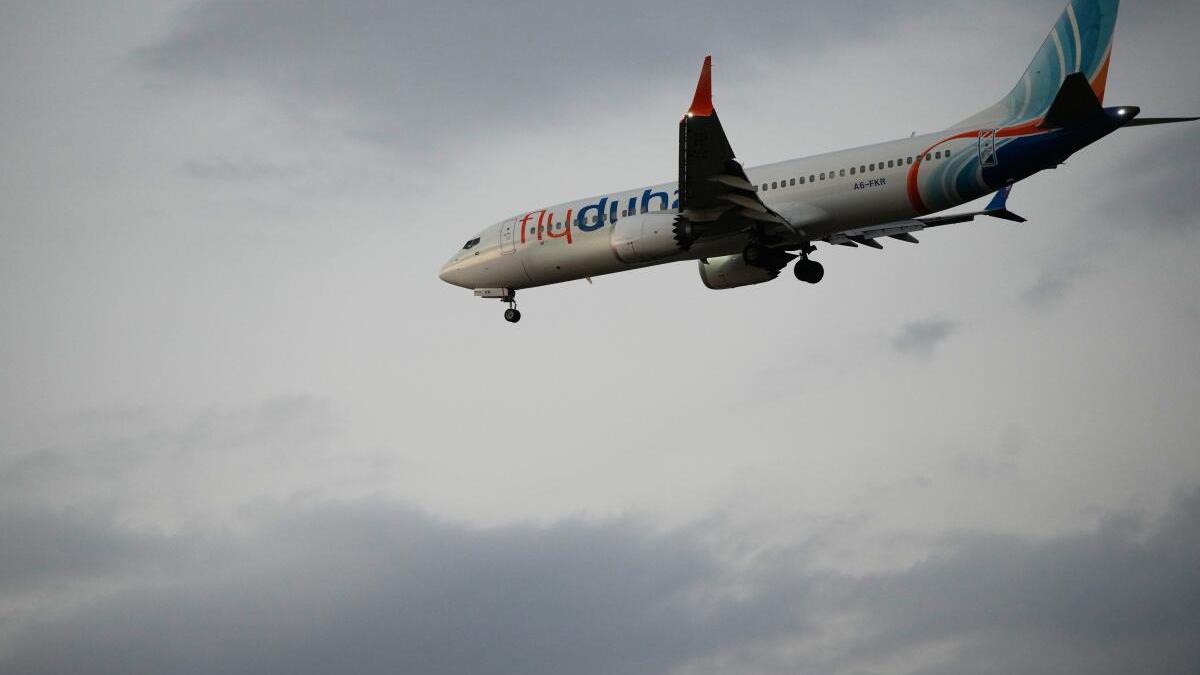 A FlyDubai aircraft in flight, illustrating the route from Dubai to Tel Aviv involved in the cockpit altercation.